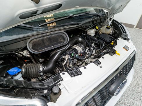 Used 2021 Ford Transit 350 XLT image 32