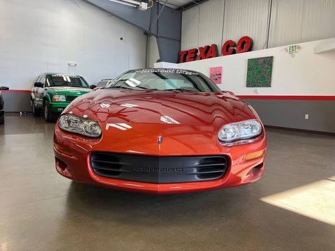 Used 2002 Chevrolet Camaro Z28 w/ Preferred Equipment Group image 4