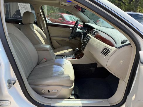 Used 2006 Buick Lucerne CXS w/ Driver Confidence Package FWD image 10