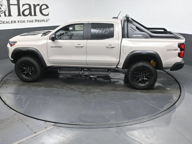 New 2026 Chevrolet Colorado ZR2 w/ Midnight Edition AWD/4WD image 21