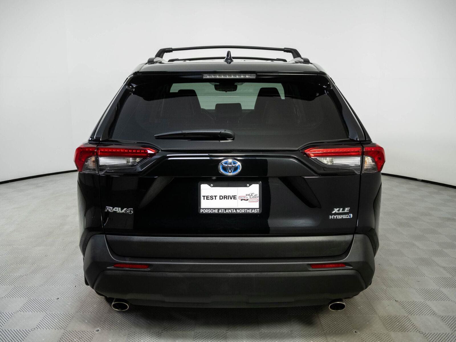 Used 2024 Toyota RAV4 XLE Premium AWD/4WD image 24