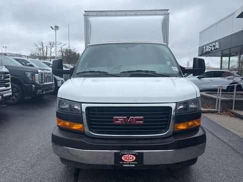 Used 2024 GMC Savana 3500 w/ Power Convenience Package image 2