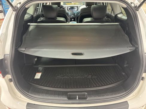 Used 2017 Hyundai Santa Fe Limited w/ Cargo Package image 12