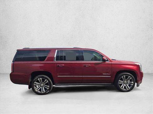 Used 2019 GMC Yukon XL Denali w/ Denali Ultimate Package RWD image 4