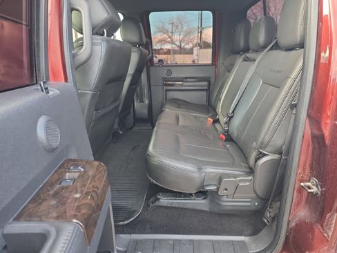 Used 2015 Ford F250 Platinum w/ Platinum Package image 23