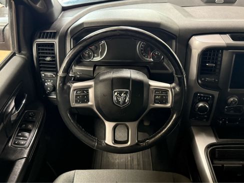 Used 2023 RAM 1500 Warlock AWD/4WD image 17