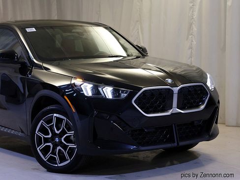 Certified 2025 BMW X2 xDrive28i image 2