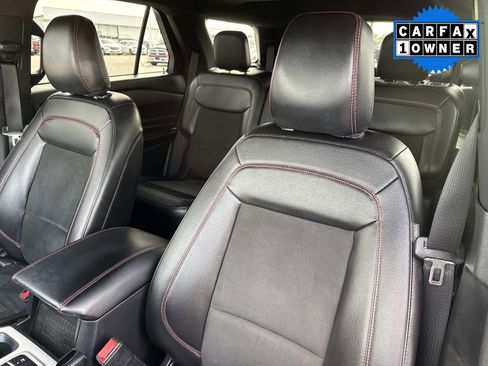 Used 2022 Ford Explorer ST-Line w/ Class IV Trailer Tow Package image 25