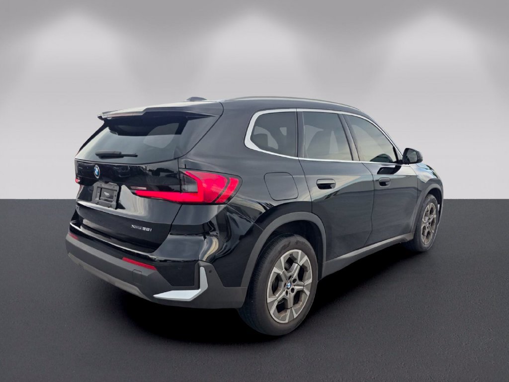 Certified 2023 BMW X1 xDrive28i AWD/4WD image 4