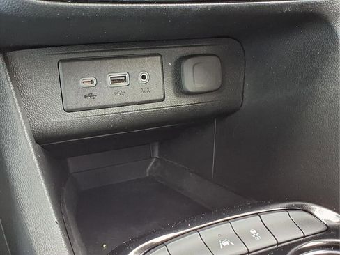 Used 2020 Buick Encore GX Select w/ Sport Touring Package image 12