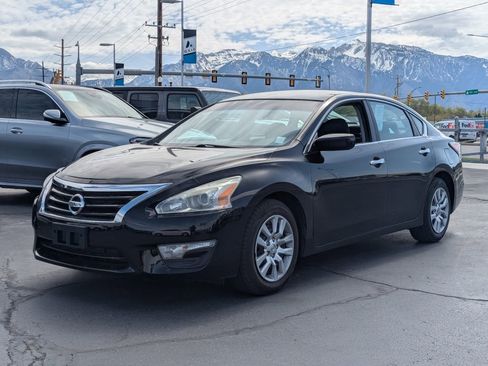 Used 2015 Nissan Altima 2.5 S w/ Power Driver Seat Package FWD image 9