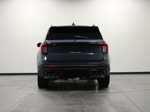 Used 2025 Ford Explorer ST RWD image 5