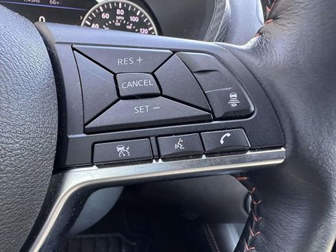 Used 2023 Nissan Sentra SR w/ SR Premium Package FWD image 19