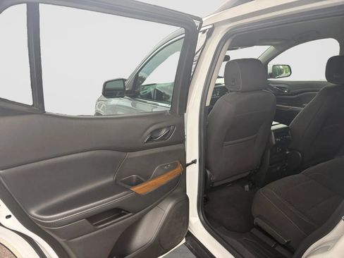 Used 2019 GMC Acadia SLE AWD/4WD image 14