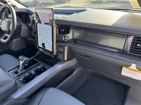 Used 2025 Ford F150 Lightning Lariat image 5
