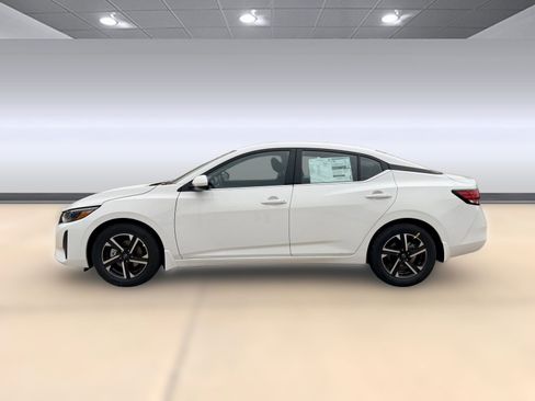 New 2025 Nissan Sentra SV image 2