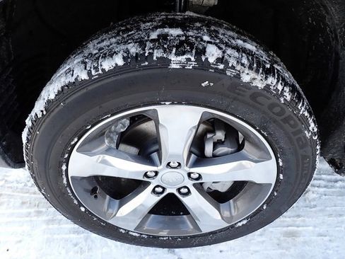 New 2025 Jeep Grand Cherokee Limited w/ Luxury Tech Group II image 11