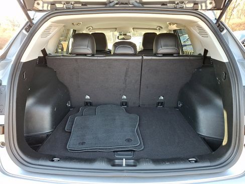 Certified 2022 Jeep Compass Limited image 29