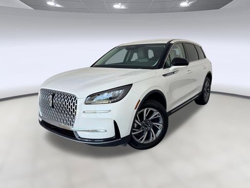 Used 2023 Lincoln Corsair FWD image 1