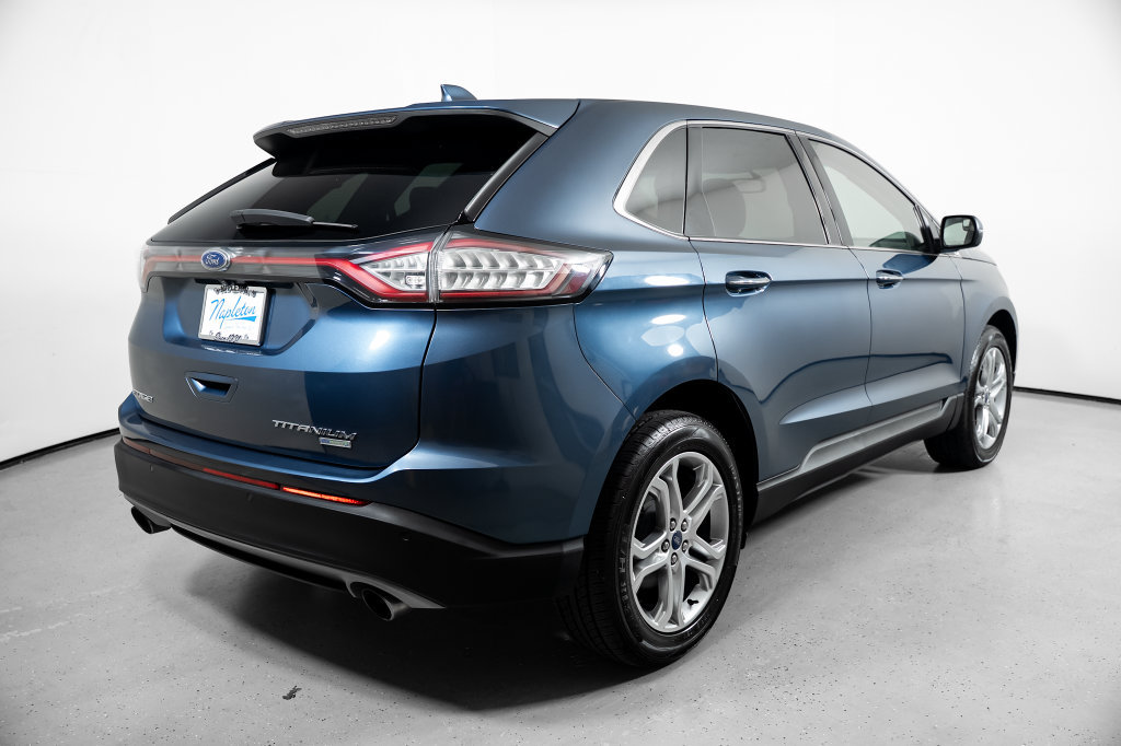 Used 2018 Ford Edge Titanium w/ Equipment Group 301A FWD image 9