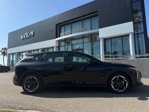 New 2026 Kia K4 EX FWD image 3