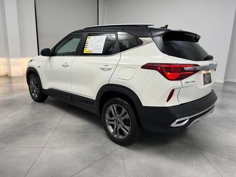 Used 2023 Kia Seltos S w/ Navigation Package AWD/4WD image 6