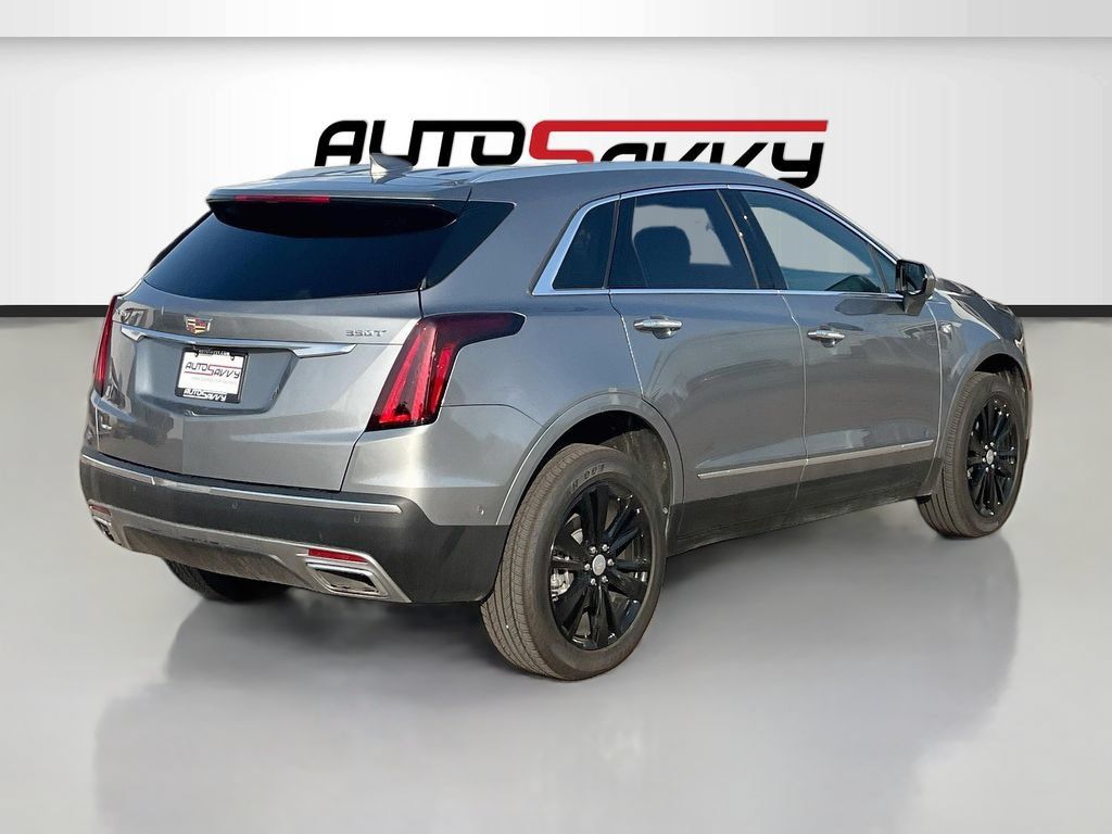 Used 2025 Cadillac XT5 Premium Luxury w/ Technology Package AWD/4WD image 7