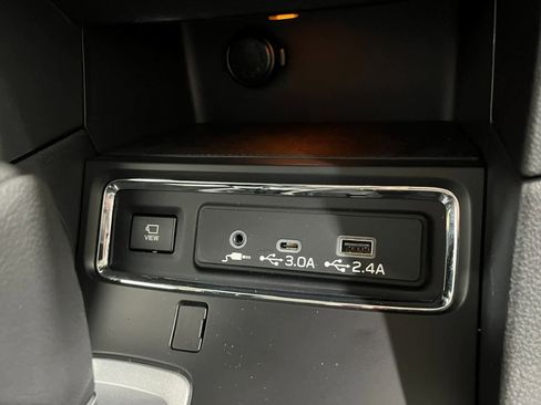 New 2025 Subaru Ascent Limited image 19