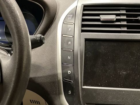 Used 2017 Lincoln MKC Premiere image 22