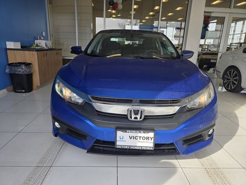 Certified 2017 Honda Civic EX-T image 2