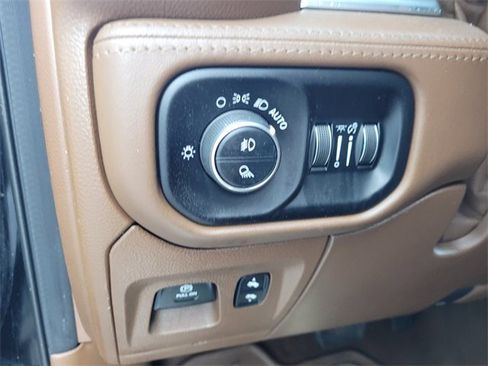 Used 2021 RAM 1500 Limited image 25