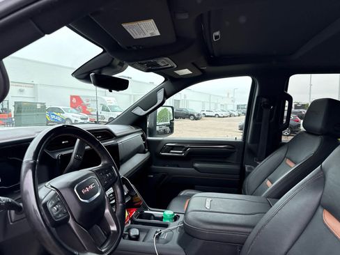 Used 2024 GMC Sierra 2500 AT4 w/ AT4 Premium Plus Package AWD/4WD image 6