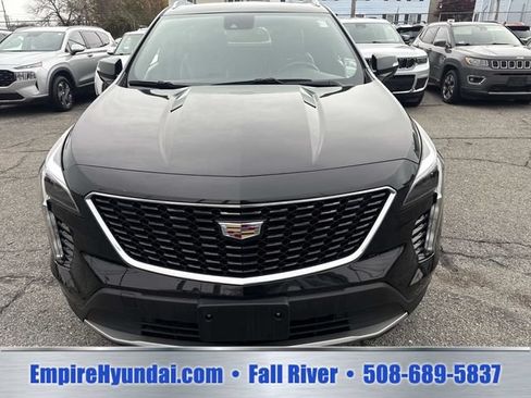 Used 2023 Cadillac XT4 Premium Luxury AWD/4WD image 12