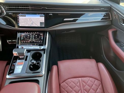 Used 2024 Audi SQ8 Prestige image 13