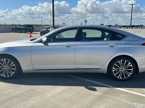 Used 2016 Hyundai Genesis 3.8 w/ Option Group 02 image 10