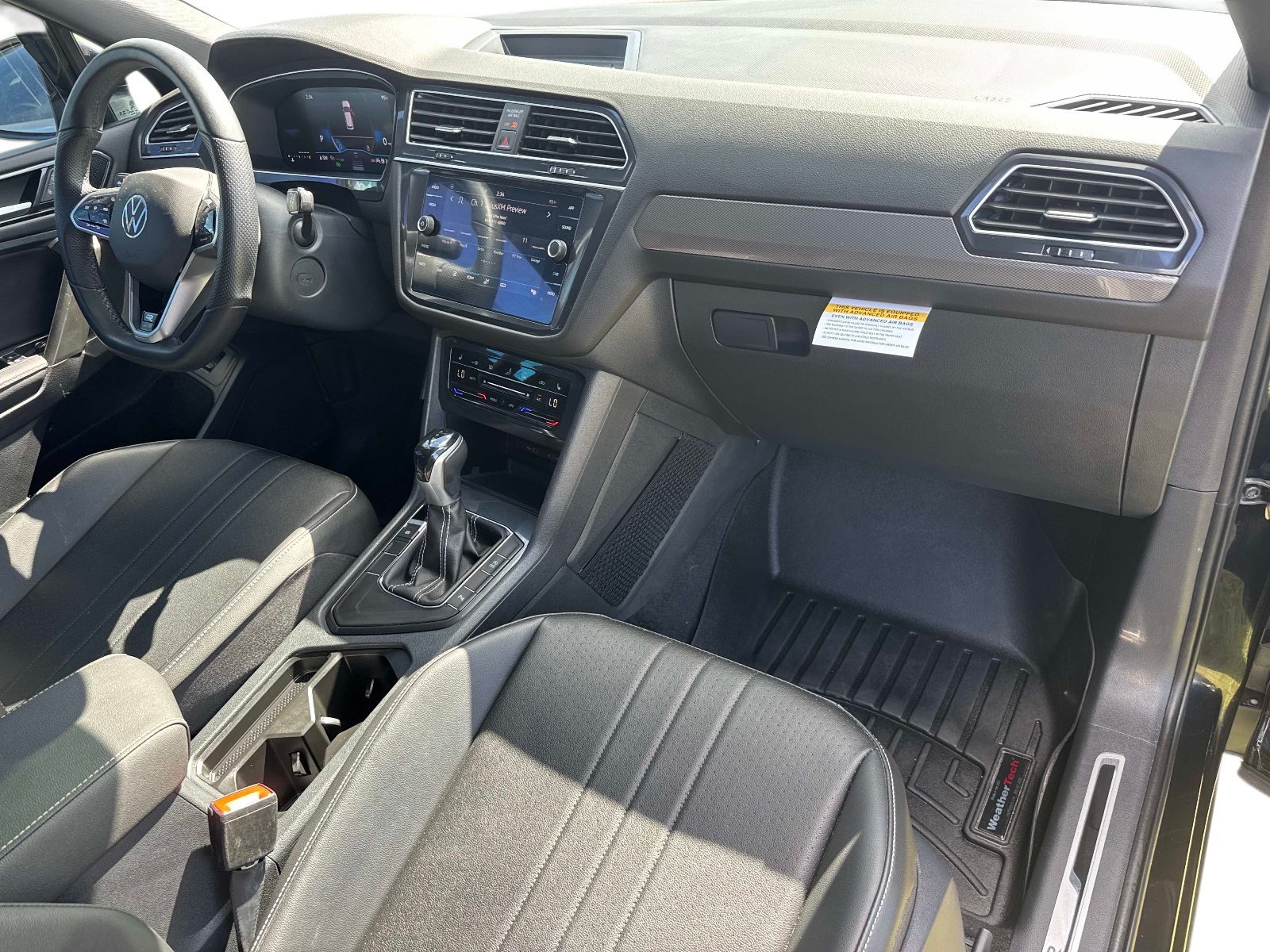 Used 2024 Volkswagen Tiguan SE R-Line w/ MDO Package, Three-Row FWD image 13