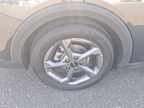 Used 2025 Kia K4 FWD image 10