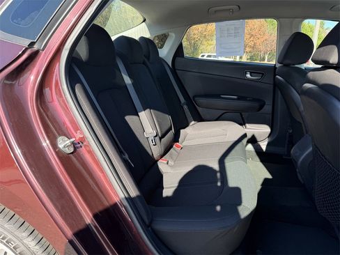Used 2019 Kia Optima LX image 11