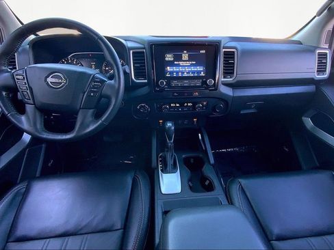 Used 2024 Nissan Frontier SL w/ Technology Package image 7