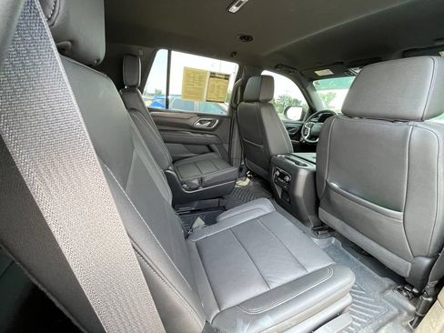 Used 2024 Chevrolet Tahoe Z71 w/ Luxury Package AWD/4WD image 40