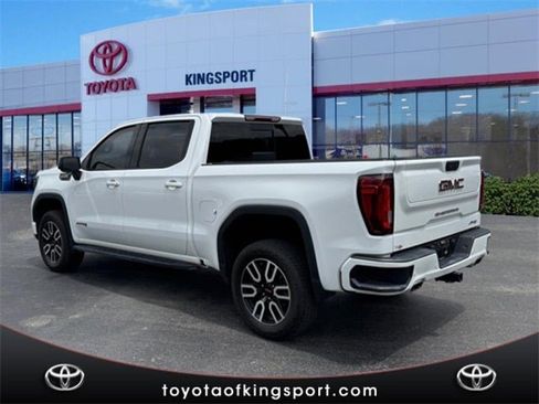 Used 2022 GMC Sierra 1500 AT4 w/ AT4 Premium Package image 3