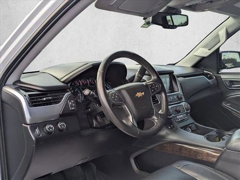 Used 2020 Chevrolet Suburban LT AWD/4WD image 7