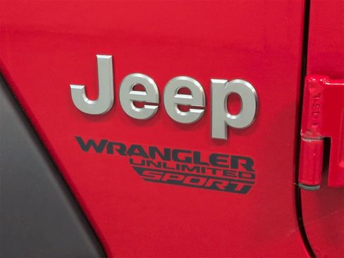 Certified 2018 Jeep Wrangler Unlimited Sport S image 12