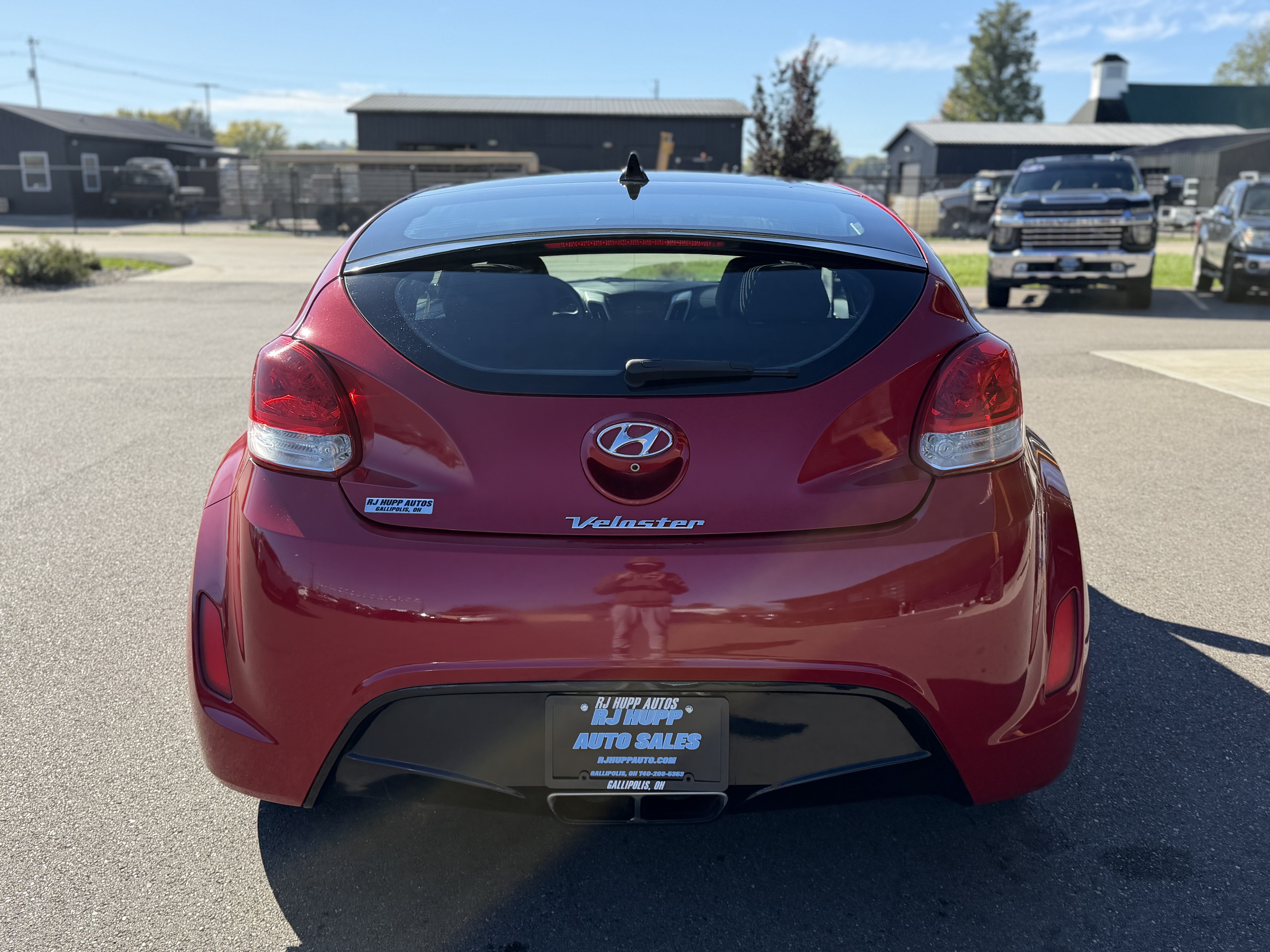 Used 2017 Hyundai Veloster Value Edition FWD image 4