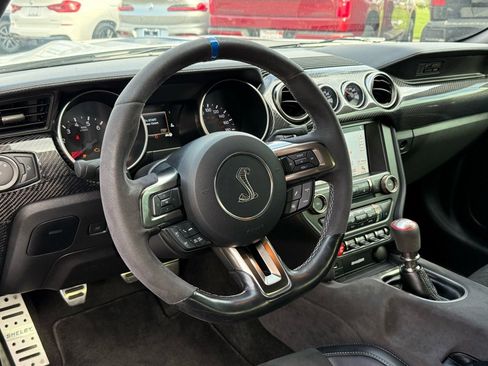 Used 2017 Ford Mustang Shelby GT350 image 19