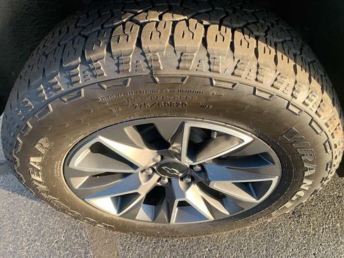 Certified 2021 Chevrolet Tahoe Z71 w/ Z71 Signature Package image 33