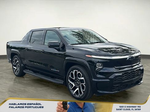 Used 2024 Chevrolet Silverado EV RST image 8