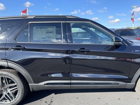 New 2026 Ford Explorer ST-Line w/ ST-Line Street Pack image 41