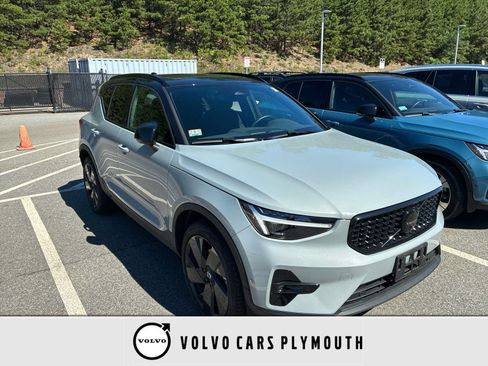 Used 2026 Volvo XC40 B5 Ultra w/ Protection Package Premier AWD/4WD image 1