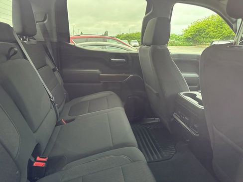 Used 2022 Chevrolet Silverado 1500 LT Trail Boss w/ Convenience Package II AWD/4WD image 9